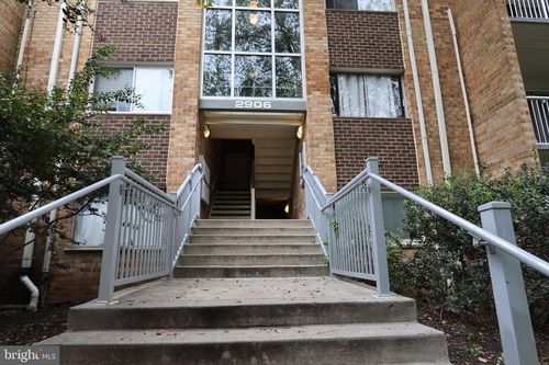 64-2906 Kings Chapel Rd, FALLS CHURCH, VA, 22042-1145 | Card Image