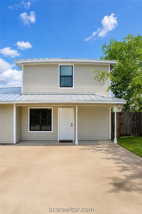 b-405 Live Oak St, College Station, TX, 77840-2052 | Card Image