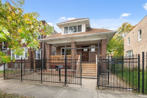 6818 S Harper Ave, Chicago, IL, 60637-4836 | Card Image