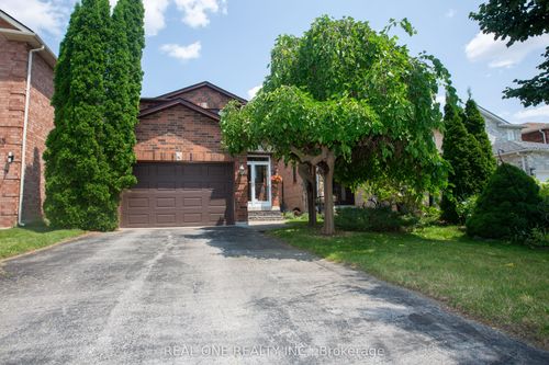 31 Cougar Crt, Richmond Hill, ON, L4S1H7 | Card Image