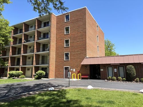 208-255 S West Ave, Elmhurst, IL, 60126-3074 | Card Image