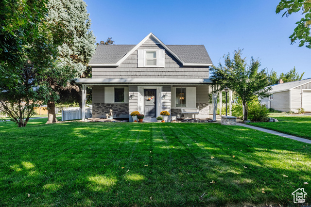 100 , Hyde Park, UT 84318