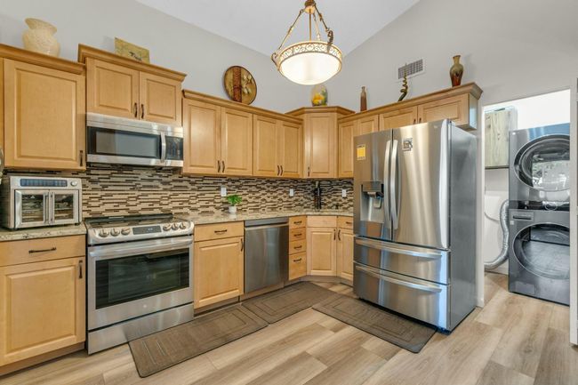 4389 Willow Pond Cir, Condo with 2 bedrooms, 2 bathrooms and null parking in West Palm Beach FL | Image 6