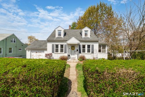 15 Nixon Ave, Naugatuck, CT, 06770-4433 | Card Image