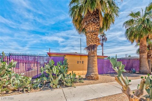 4-210 N 10th St, Las Vegas, NV, 89101-4256 | Card Image