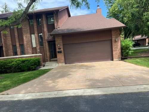 1016 Rene Ct, Park Ridge, IL, 60068-2072 | Card Image