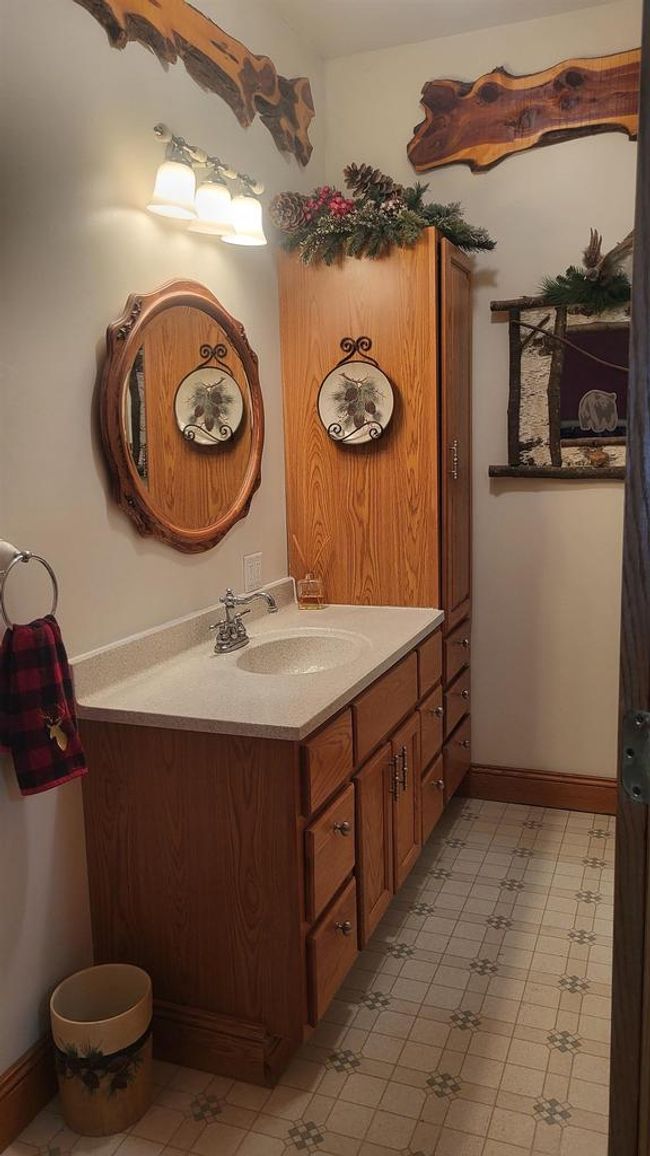 W8310 Meyer Ln, House other with 5 bedrooms, 6 bathrooms and null parking in Crivitz WI | Image 27