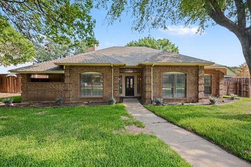 4425 Avonshire Ln, Plano, TX, 75093-6705 | Card Image