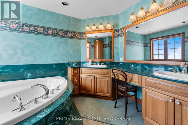72797 Ravine Dr, House other with 7 bedrooms, 5 bathrooms and 22 parking in Zurich ON | Image 24