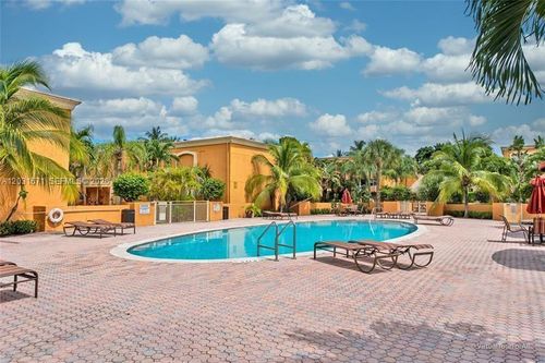 h102-18111 Nw 68th Ave, Hialeah, FL, 33015-3988 | Card Image
