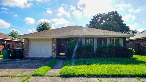 3318 Cannes Pl, Kenner, LA, 70065-2913 | Card Image