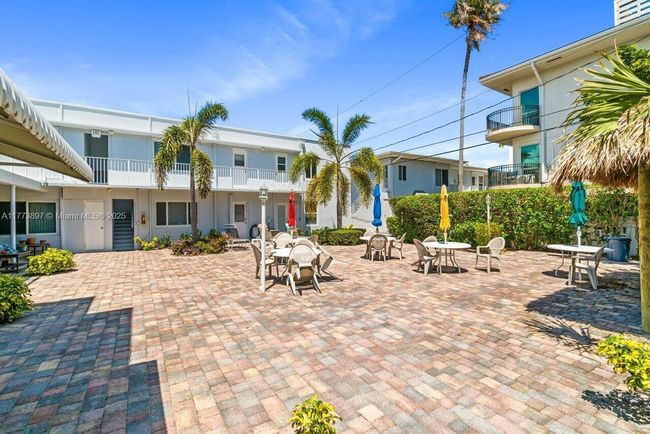 APT-17 - 4228 N Ocean Dr, Condo with 0 bedrooms, 1 bathrooms and null parking in Lauderdale By The Sea FL | Image 18