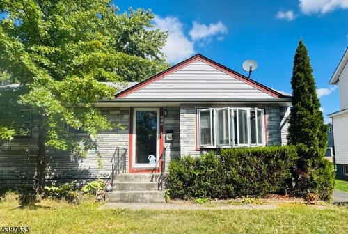 213 Netherwood Ave, Plainfield, NJ, 07062-1432 | Card Image