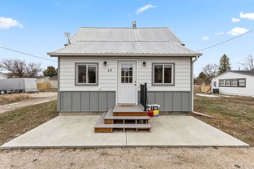 17 2nd Avenue, Fromberg, MT, 59029 | Card Image