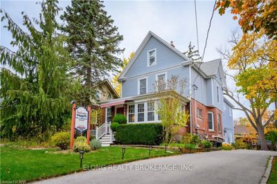 4467 John St, House other with 6 bedrooms, 8 bathrooms and 6 parking in Niagara Falls ON | Image 1