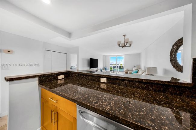 APT-602 - 7928 West Dr, Condo with 1 bedrooms, 1 bathrooms and null parking in North Bay Village FL | Image 12