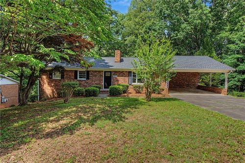 3761 Spaulding Drive, Winston Salem, NC, 27105 | Card Image