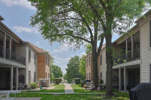 apt-e-1700 Fayette Walk, Hoffman Estates, IL, 60169-6860 | Card Image