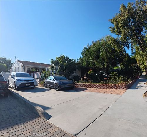 1339 Highland Ave, Glendale, CA, 91202-2046 | Card Image