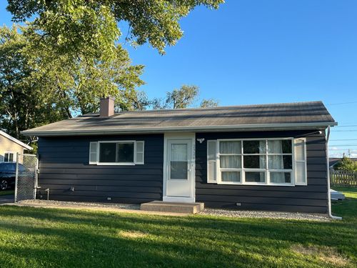2326 Brentwood Ave, Montgomery, IL, 60538-1010 | Card Image