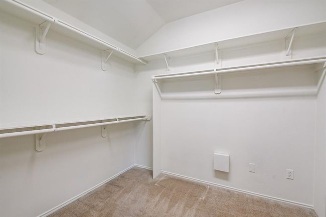 1907 Meadow Edge Ln, House other with 3 bedrooms, 2 bathrooms and 2 parking in Spring TX | Image 19