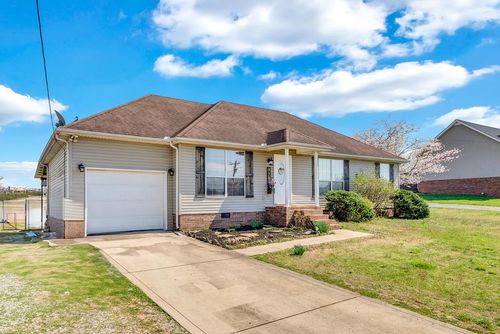 1165 Sullivan Knowles Rd, Sparta, TN, 38583-4768 | Card Image