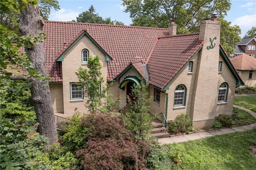 1302 Mount Royal Blvd, Pittsburgh, PA, 15223-1007 | Card Image