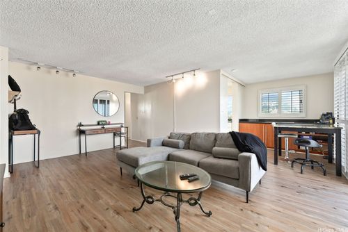 pha-1111 Wilder Ave, Honolulu, HI, 96822-2759 | Card Image