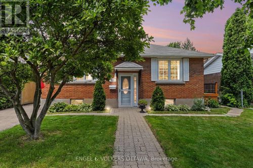 325 Summit Avenue, Ottawa, ON, K1H5Z7 | Card Image