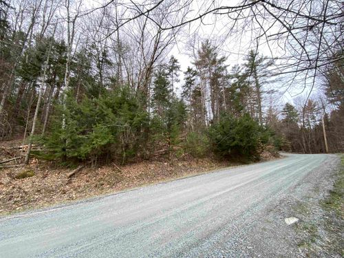 27 Spring Valley Dr, Grantham, NH, 03753-5464 | Card Image