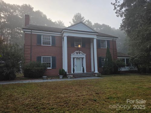 301 Louise Ave Ne, Valdese, NC, 28690-2437 | Card Image