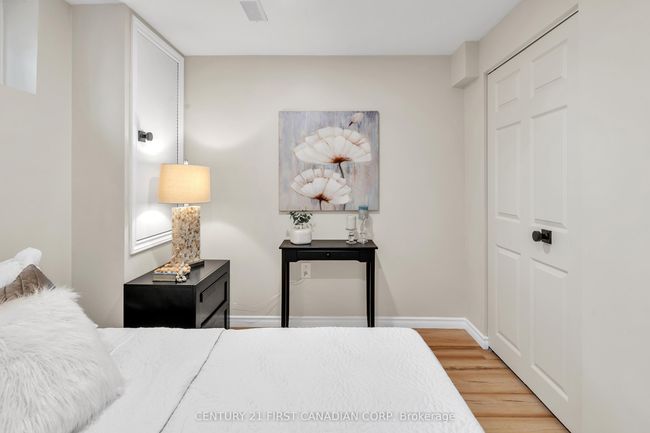 180 Gammage St, House other with 5 bedrooms, 2 bathrooms and 2 parking in London ON | Image 38