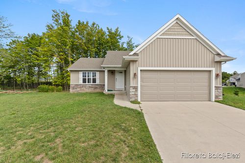 5817 Birdsong Ct Se, Grand Rapids, MI, 49508-2323 | Card Image