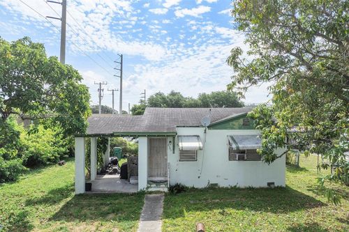 6545 Nw 6th Ave, Miami, FL, 33150-4306 | Card Image