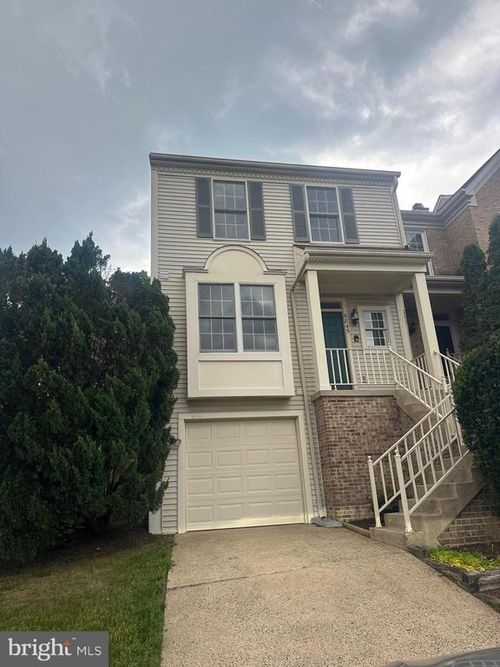 6845 Malton Ct, CENTREVILLE, VA, 20121-2558 | Card Image