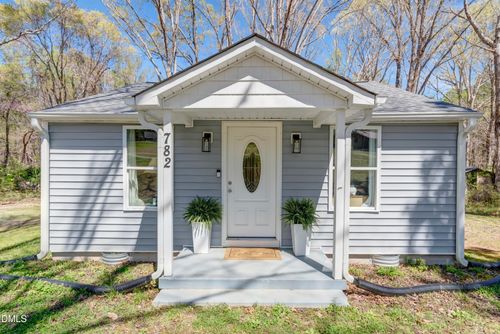 782 Mount Ararat Rd, Clarksville, VA, 23927-3301 | Card Image