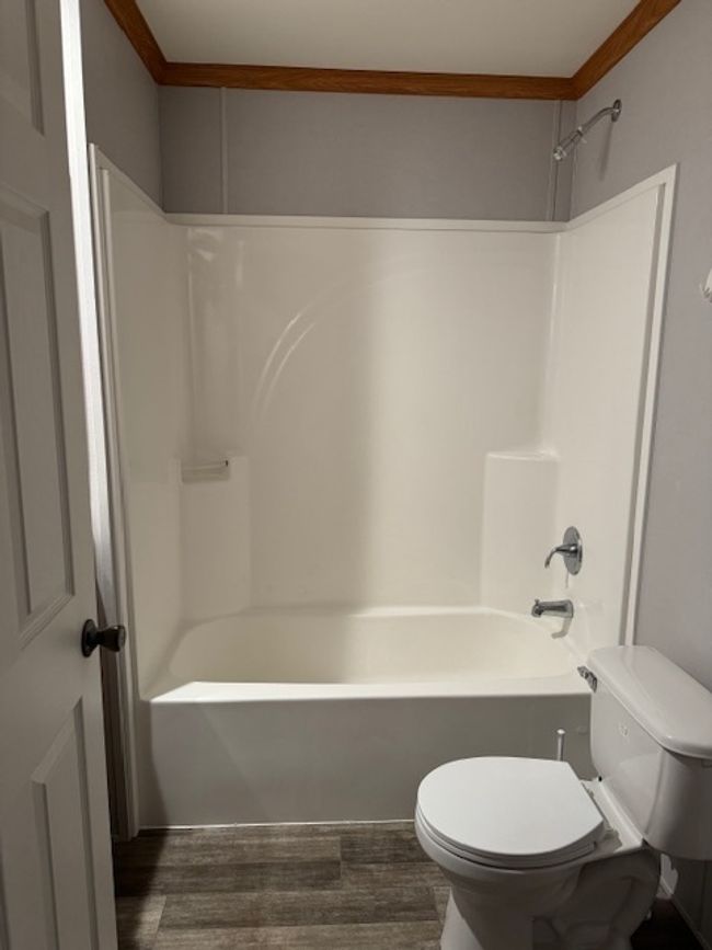 64 Baron Ave, Home with 1 bedrooms, 1 bathrooms and 2 parking in Pontiac IL | Image 15