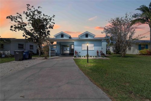 607 Manatee Ave, Ellenton, FL, 34222-2249 | Card Image