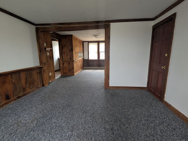 APT-3 - 73 Park Ave, Home with 2 bedrooms, 1 bathrooms and 2 parking in Enfield CT | Image 7