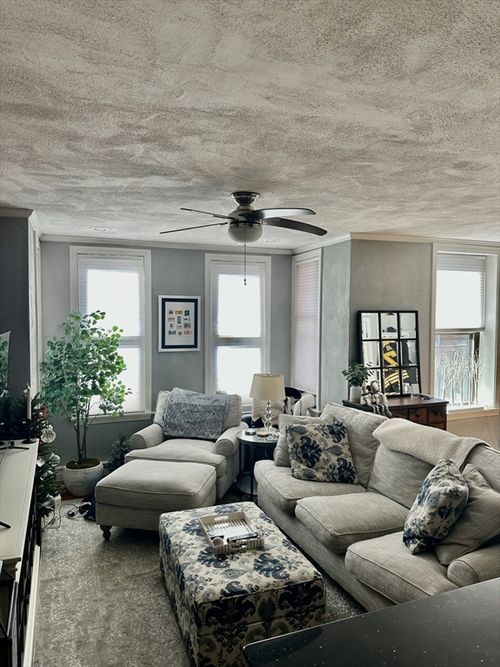 apt-4-12 Battery St, Boston, MA, 02109-1042 | Card Image