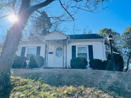 1152 Hamilton Ave Sw, Roanoke, VA, 24015-1710 | Card Image