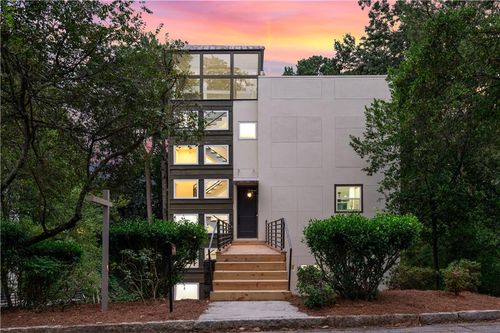 335 Eureka Dr Ne, Atlanta, GA, 30305-4255 | Card Image