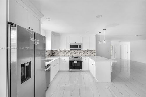 9242 Sw 18th Rd, Boca Raton, FL, 33428-2011 | Card Image