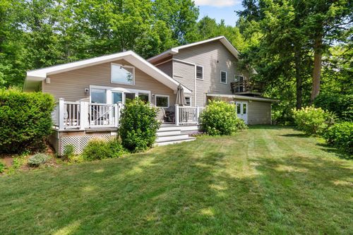 130 Sunset Cir, Milton, VT, 05468-9743 | Card Image