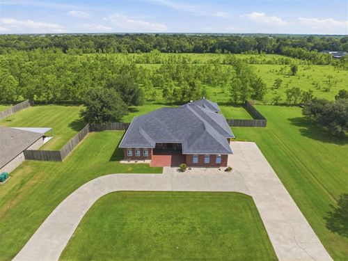 907 E 2nd St, Iowa, LA, 70647-4064 | Card Image