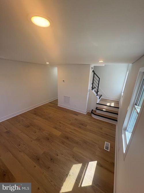 1019 President St, ANNAPOLIS, MD, 21403-2150 | Card Image