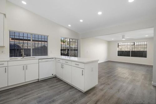 6296 Varney Dr, San Diego, CA, 92114-6825 | Card Image