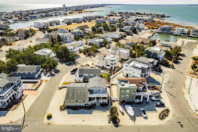 10 W Essex Ave, Home with 3 bedrooms, 3 bathrooms and null parking in Harvey Cedars NJ | Image 50