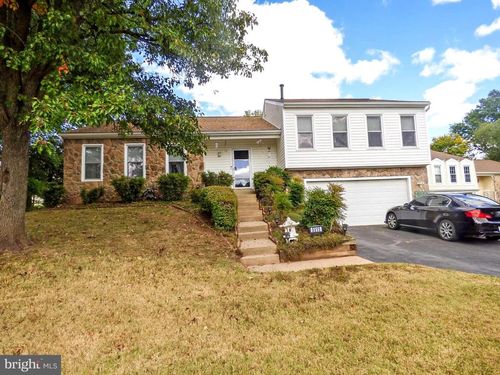 5515 Belle Pond Dr, CENTREVILLE, VA, 20120-1669 | Card Image