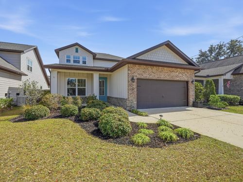 131 Magnolia Ave Se, Fort Walton Beach, FL, 32548-7266 | Card Image